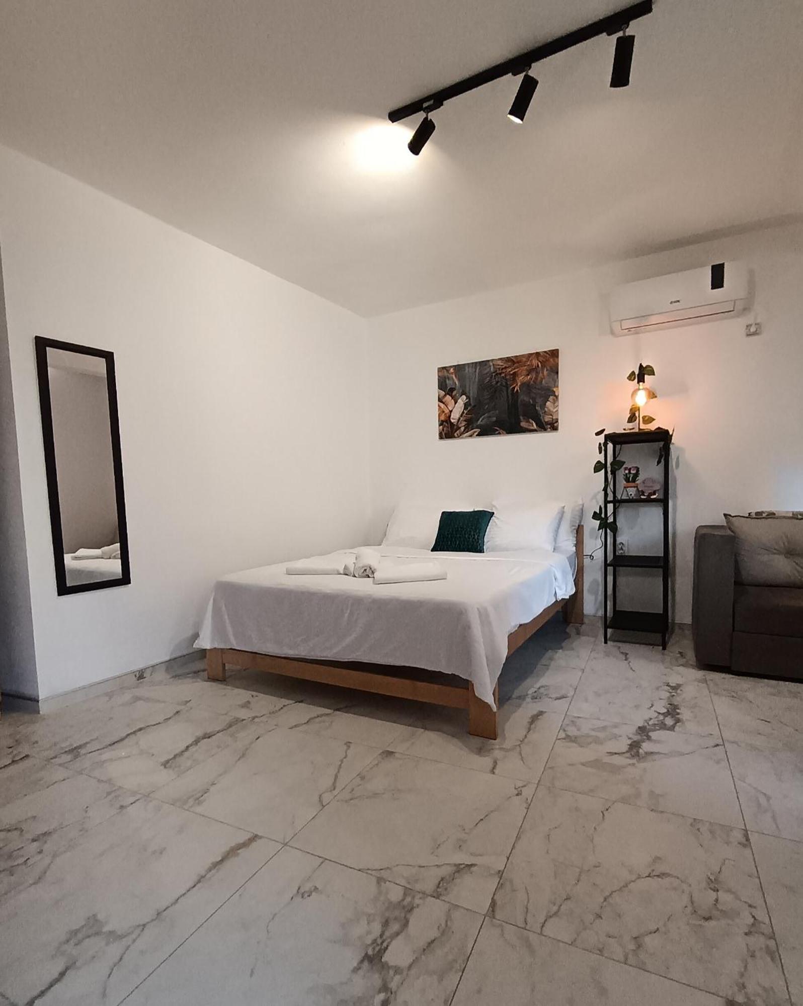 Atonika Apartments Битола Номер фото